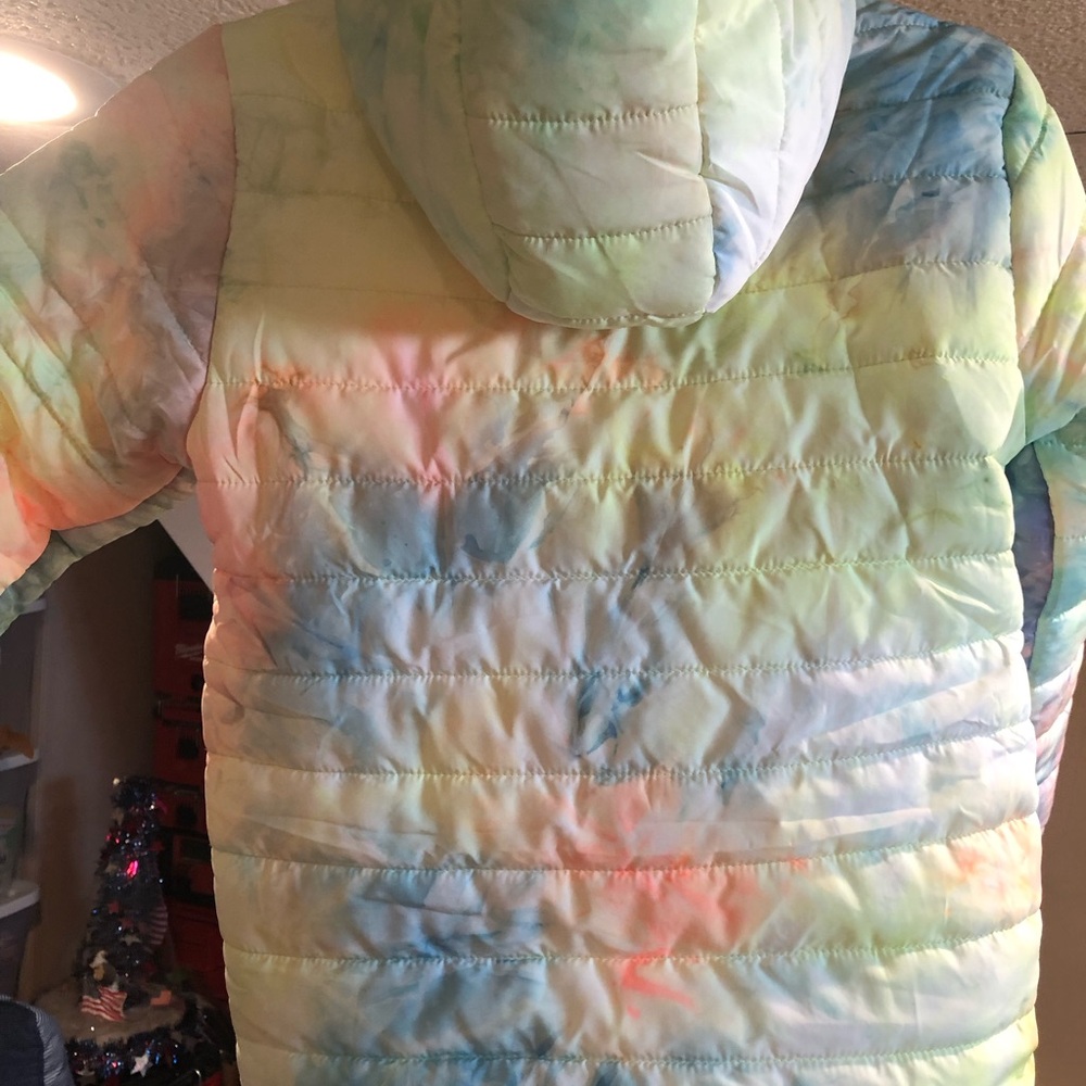 Alexa Rae Colorful Tie-Dye Kids Puffer Jacket - Picture 2 of 6